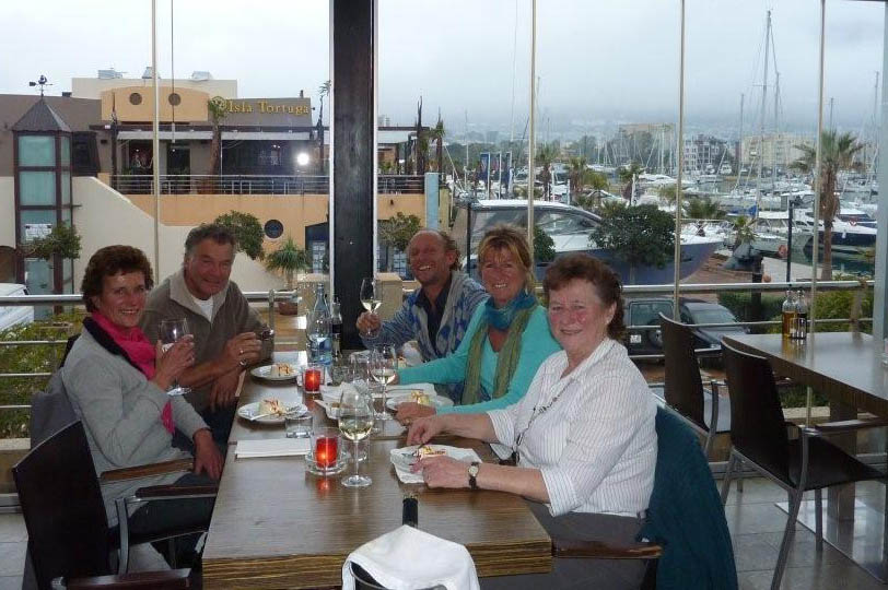 Lekker eten op de pier aan de haven van Denia