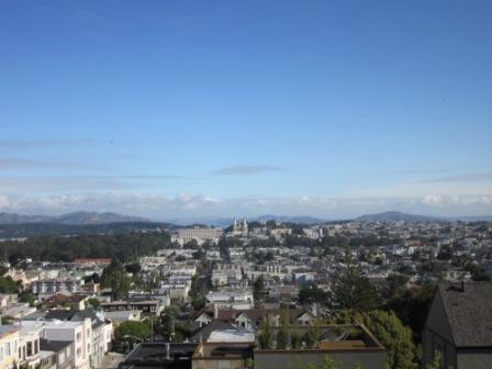 Het uitzicht over San Francisco vanuit het huis.