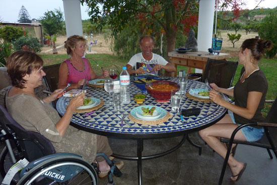 1e avond- heerlijk op het terras...